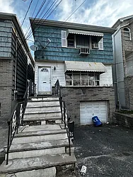 276 Chapel Avenue