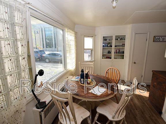 2nd image of 686 Darwin Ave #3