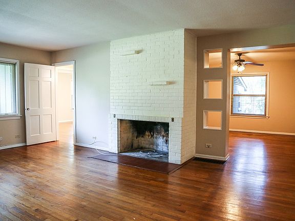 5th image of 115 Larkwood Dr