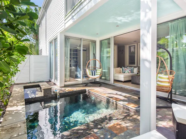 400 Aronovitz Ln, Key West, FL 33040