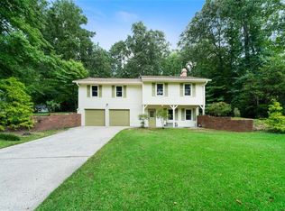 2662 Fairfield Dr SW, Marietta, GA 30064