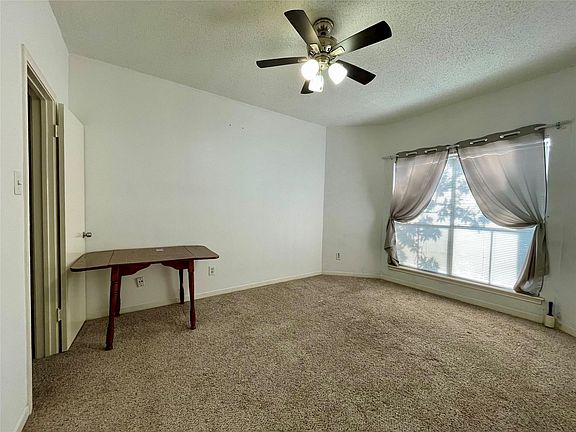 4th image of 10130 Waterstone Dr