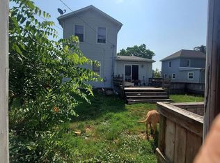 516 N 10th St, Rochelle, IL 61068