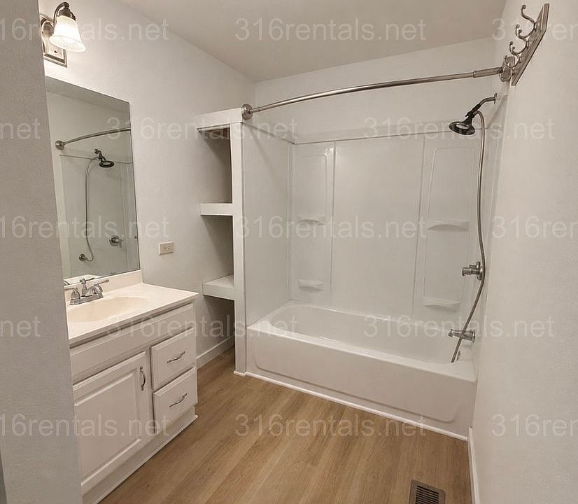 1st image of 503 N Summit St