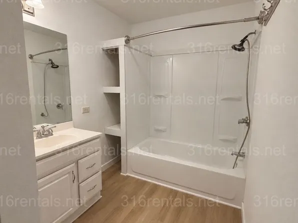 503 N Summit St, El Dorado, KS 67042