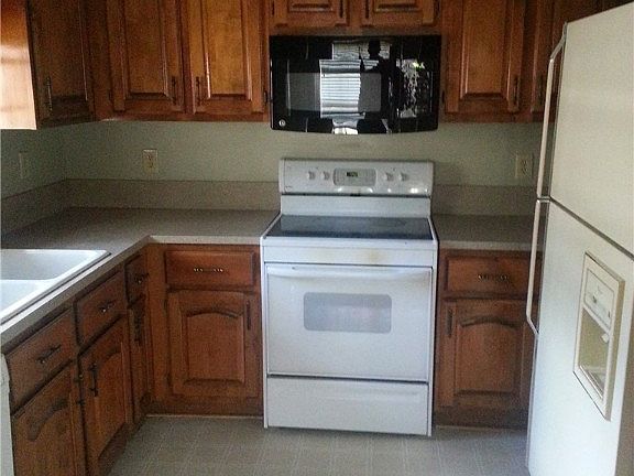 4th image of 907 Val Verde Dr