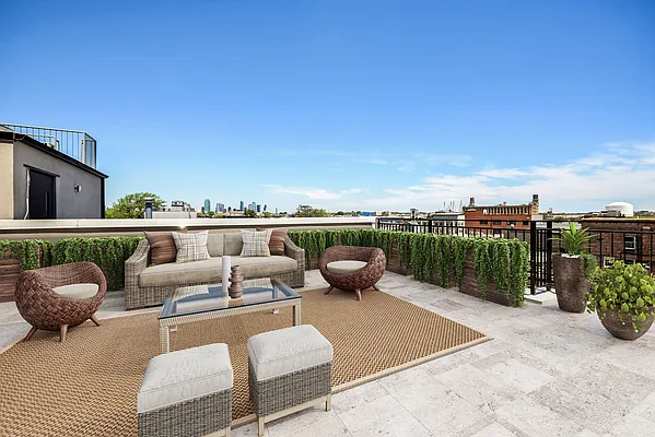 Sold by Compass | media 7