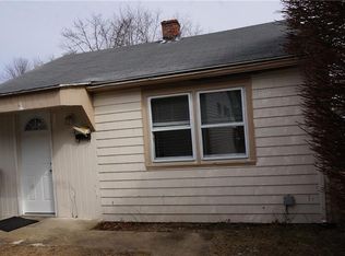 188 Arnold Rd, Coventry, RI 02816