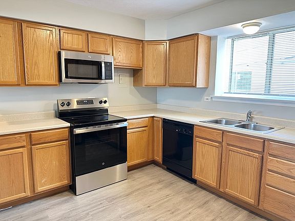 2nd image of 1003 Taft Ave APT 2A