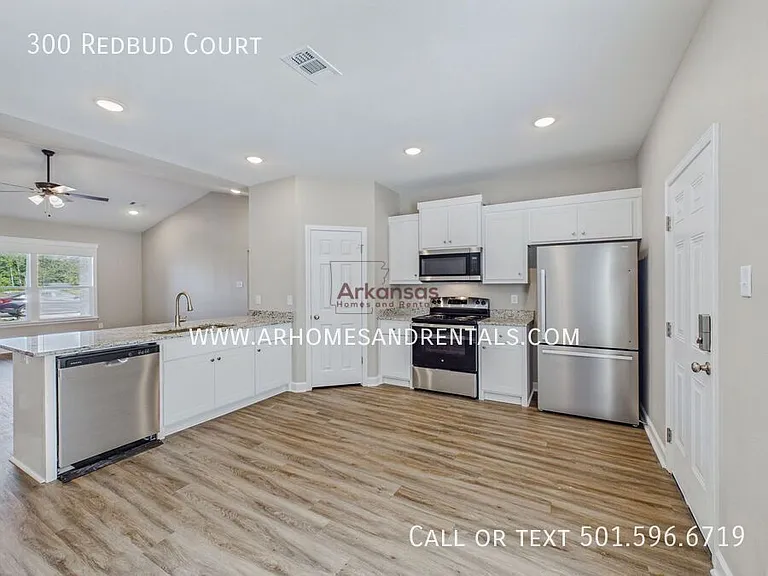 300 Redbud Ct — Photo 5