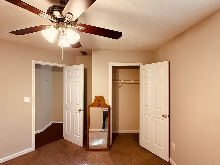4950 Pinehurst Cir #A — Photo 7