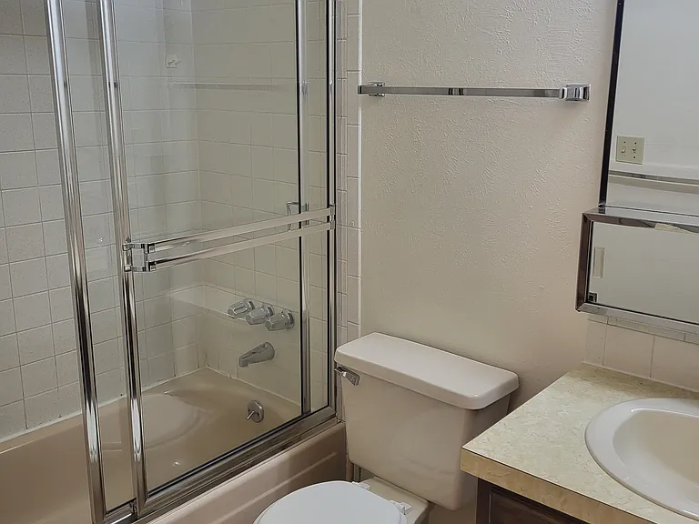 5840 Newcombe Ct — Photo 9