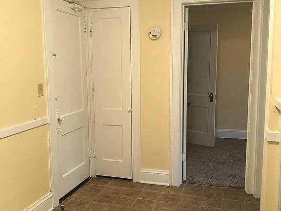 3rd image of 1604 Charles Ave