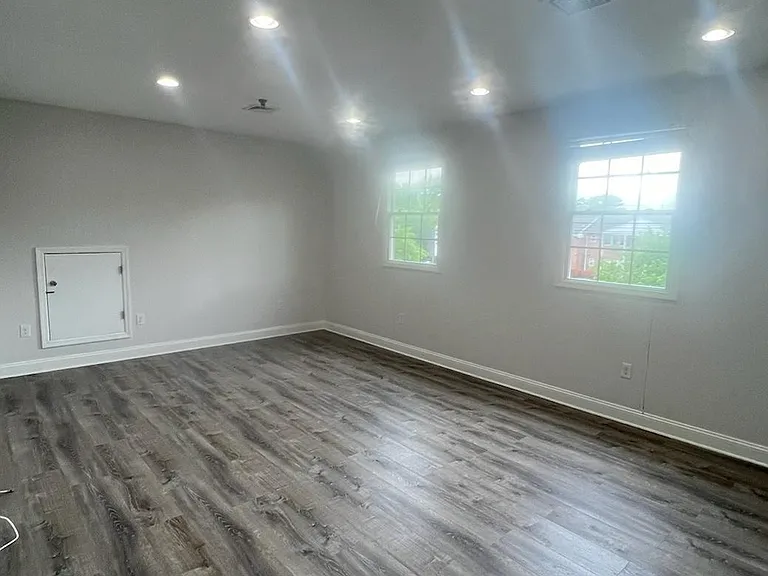 495 Avenel St #1 — Photo 7