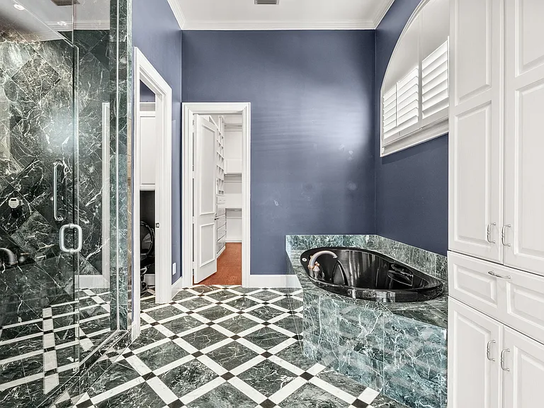 4624 Byron Cir — Photo 24
