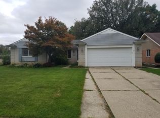 43805 Hanford Rd, Canton, MI 48187