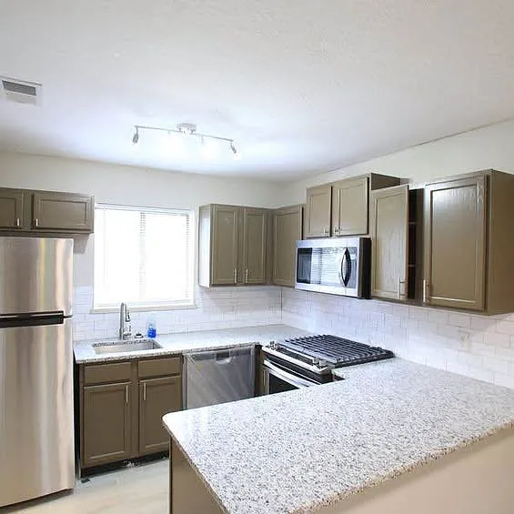 34 E Avenue A #2 — Photo 1