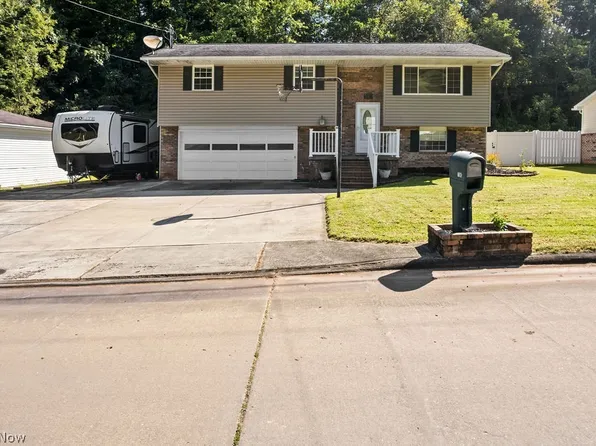 190 Suzanne St, Washington, WV 26181