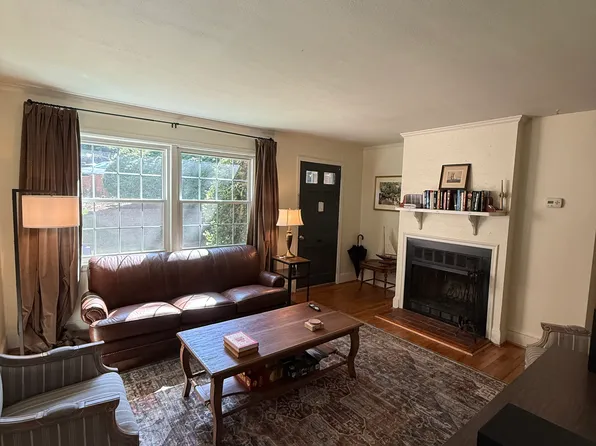 200 N Laurel Ave APT 11B, Charlotte, NC 28207