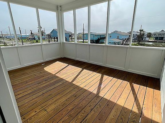 Sunny and spacious!