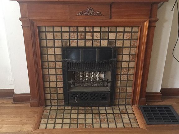 4th image of 3235 Indianola Ave APT 2