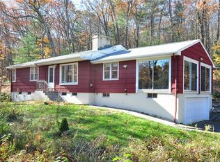 29 Cornwall Rd, Burlington, CT 06013