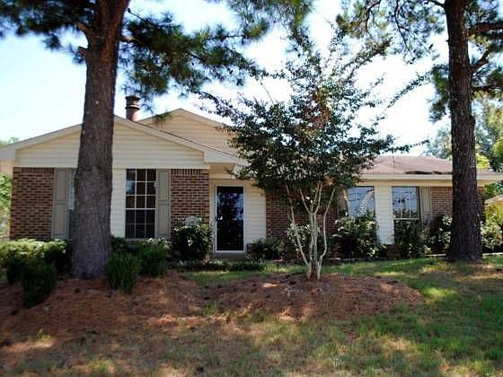 1st image of 740 N Burbank Dr