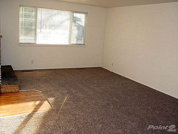 Spacious Living Room!