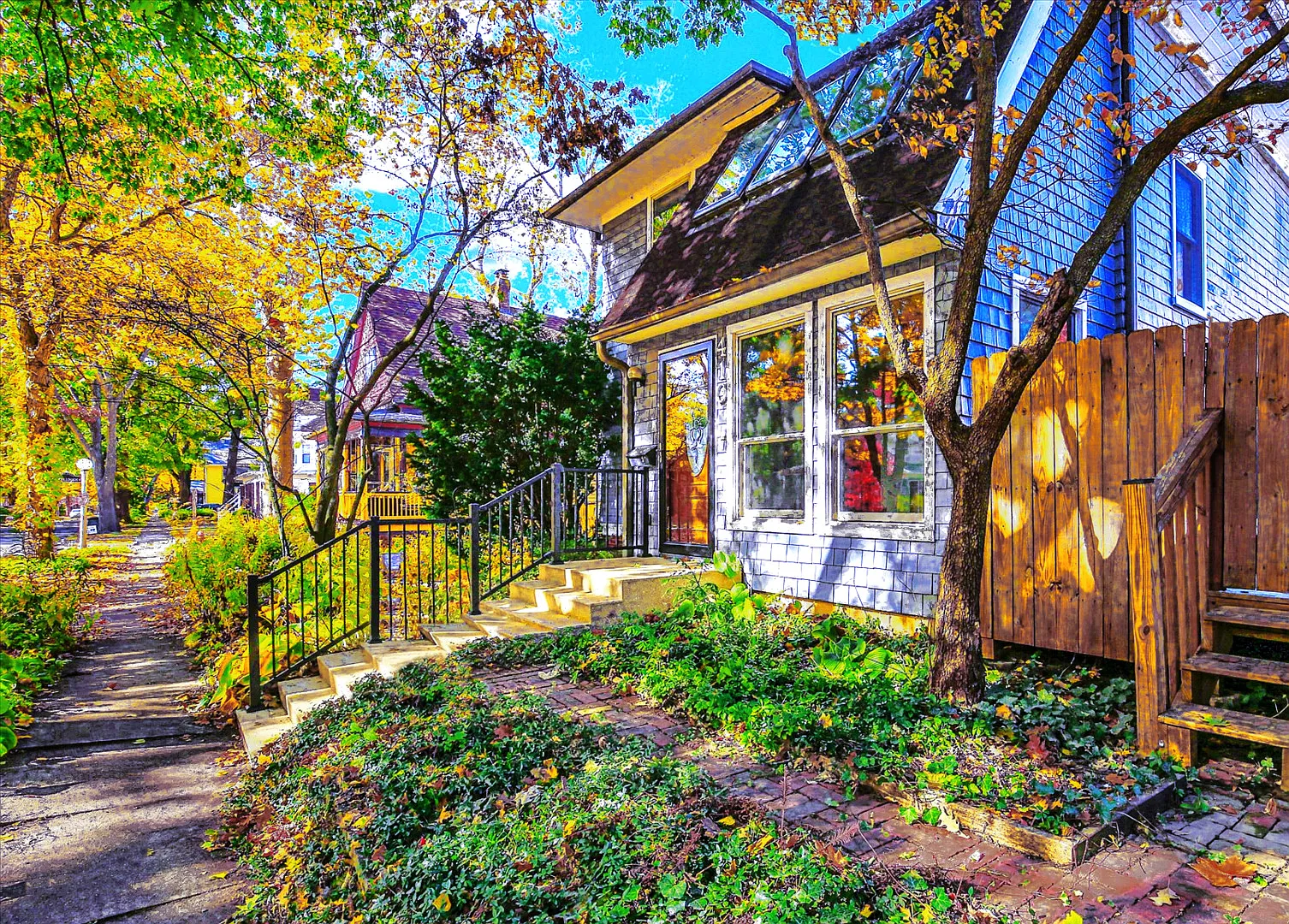 410 W Illinois St photo 1