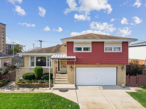 9236 N Callero Dr, Niles, IL 60714