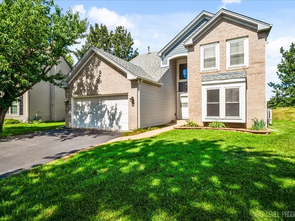 2444 Deerfield Dr, Aurora, IL 60506