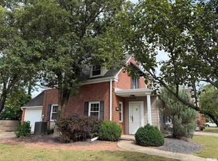 1117 E Fairoaks Ave, Peoria, IL 61603