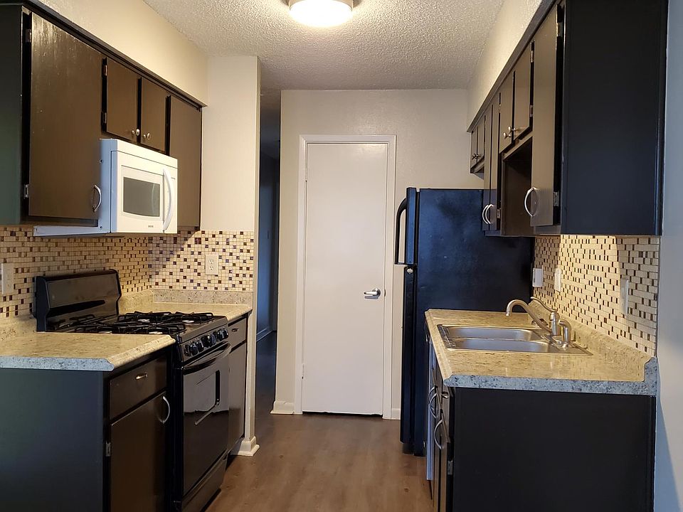1st image of 1757 Horseshoe Cir