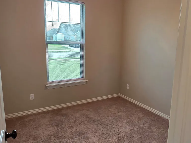 1441 General Parson Dr — Photo 9