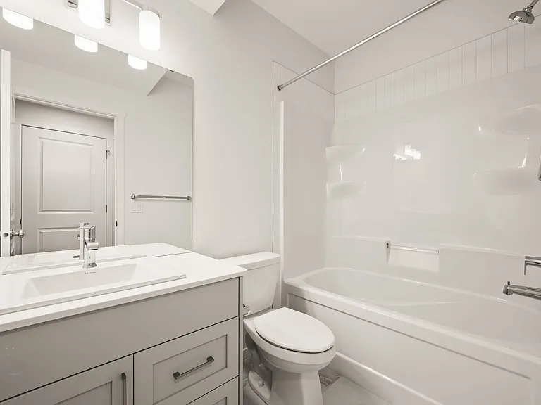 527 Black Stone Blvd — Photo 17