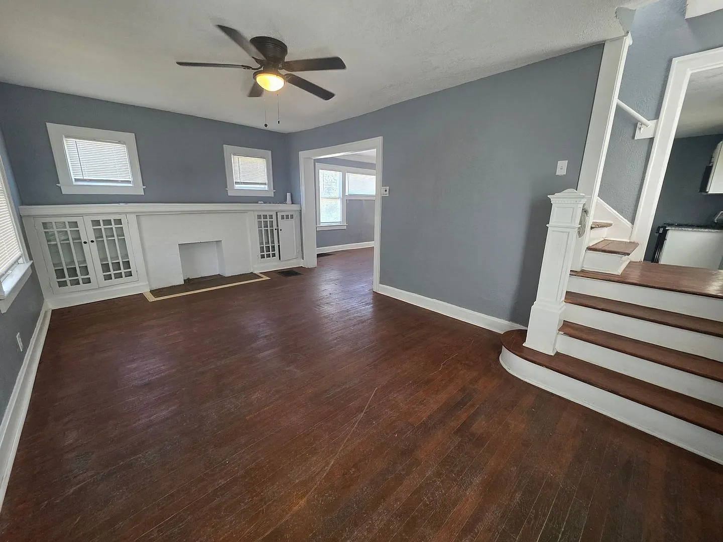 Charming 4 Bedroom, 2 Bath Home with Character & Space — Photo 2