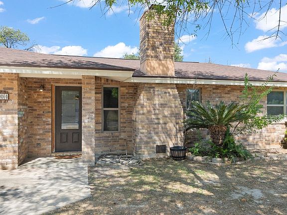 4th image of 104 Caballo Dr