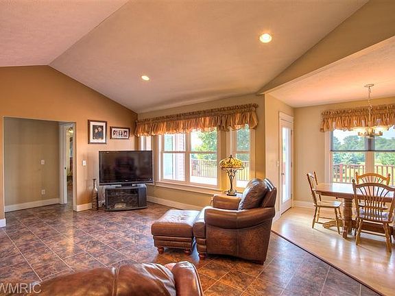 5th image of 2770 Otuna Ct