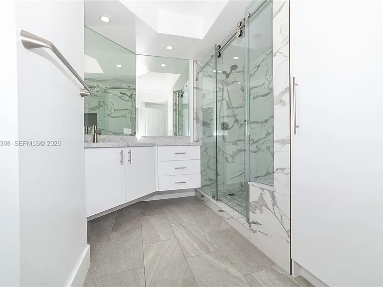 17150 N Bay Rd #2914 — Photo 24