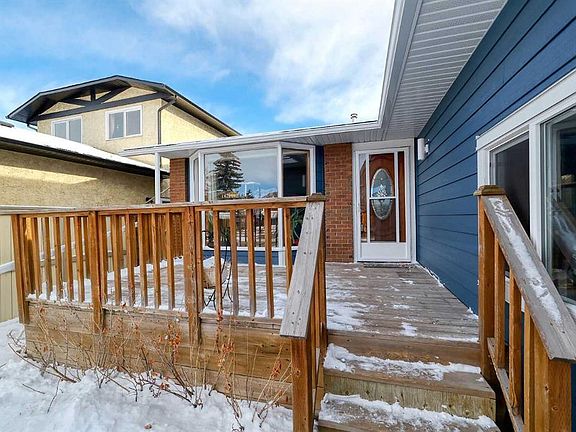 4th image of 48 SW Bernard Way NW