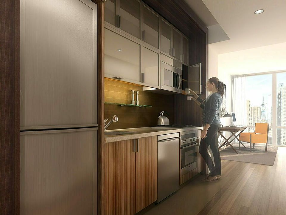 1st image of 600 W 42nd St #307