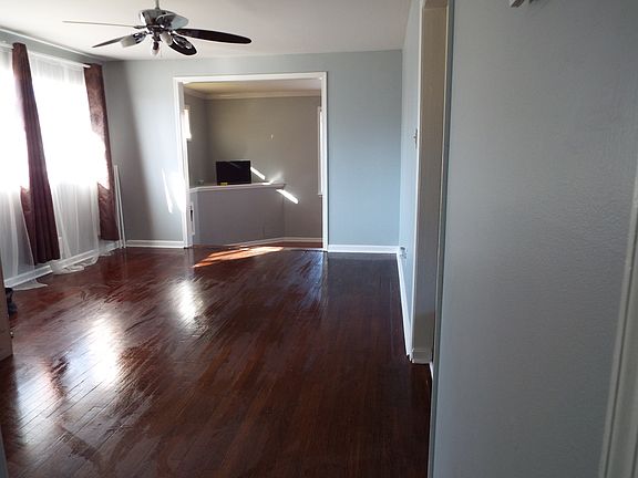 Unfurnished Living  Room