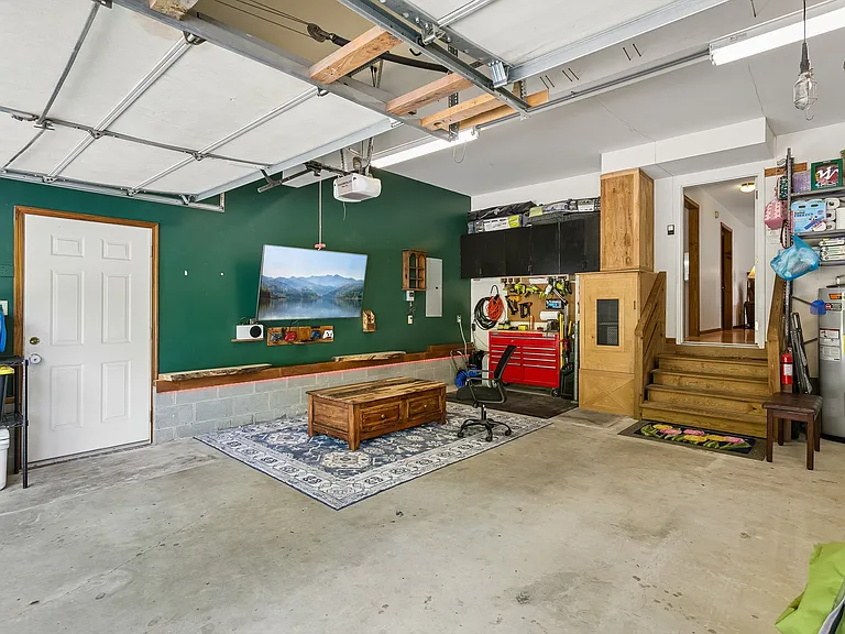 7976 Laura Ann Ln — Photo 37