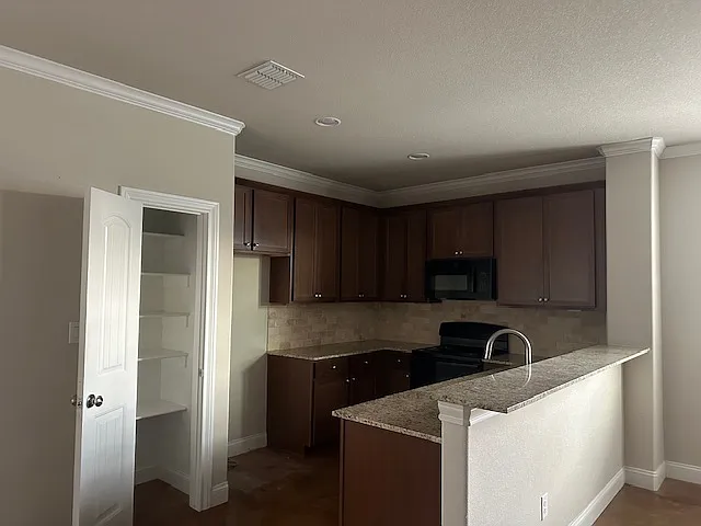6325 Mammoth Springs Dr — Photo 4