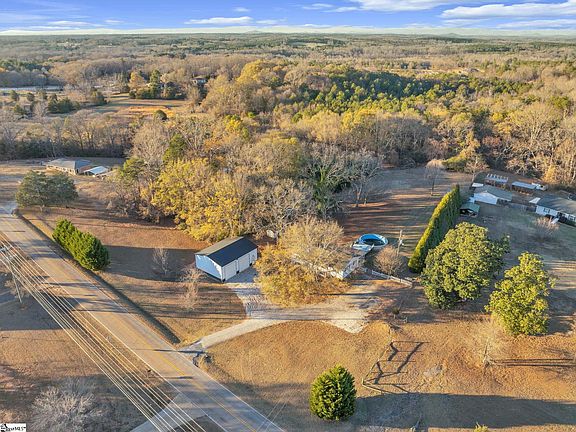 4th image of 4105 Six & Twenty Rd