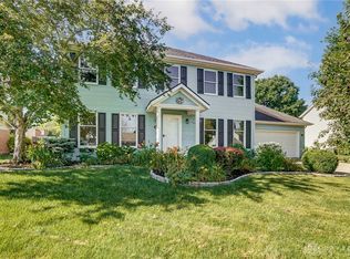 842 Stonehenge Dr, Tipp City, OH 45371