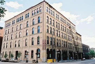 Straus Lofts