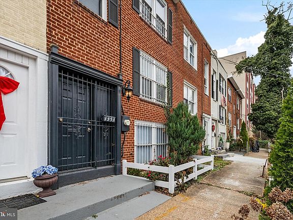 4th image of 1353 Morris Rd SE