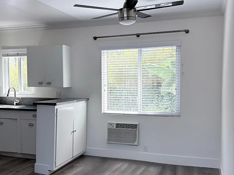 1645 Amberwood Drive, South Pasadena, CA 91030 — Photo 1