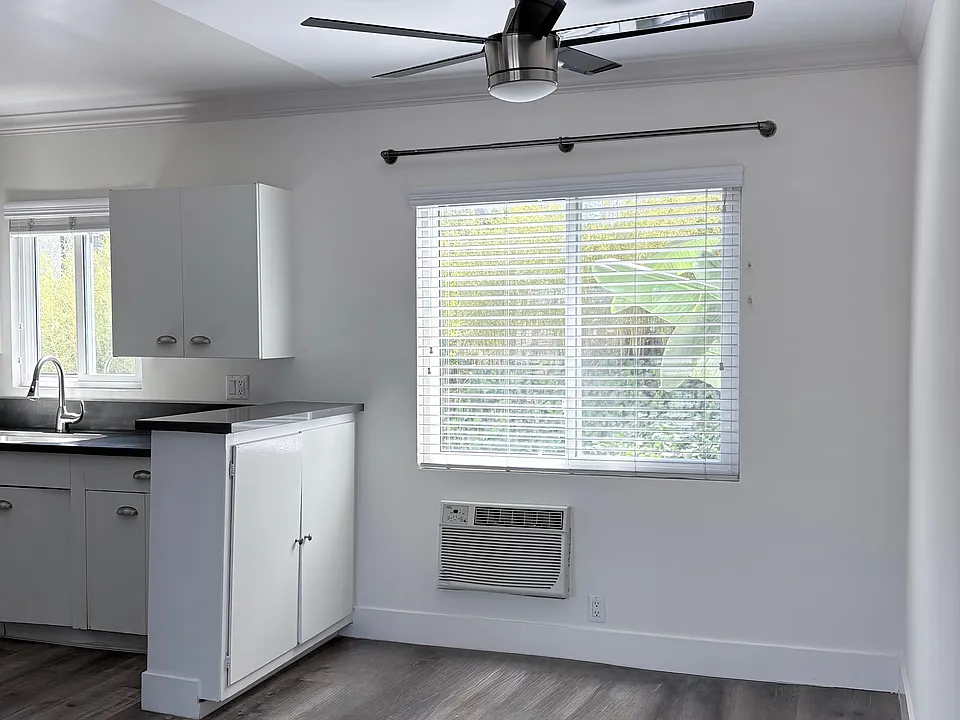 1645 Amberwood Drive, South Pasadena, CA 91030